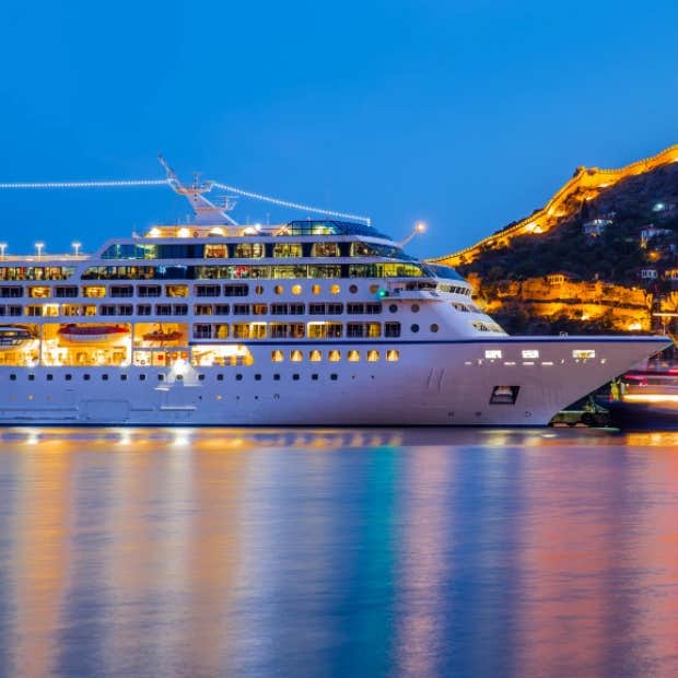 man lives on a cruise ship 300 days a year