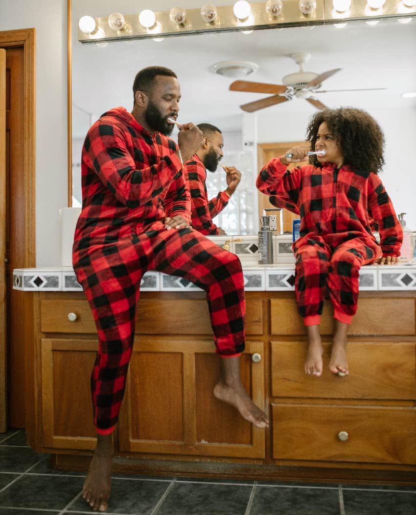 single dad concerned about his daughter's appearance because she won't brush her hair or wear clean clothes