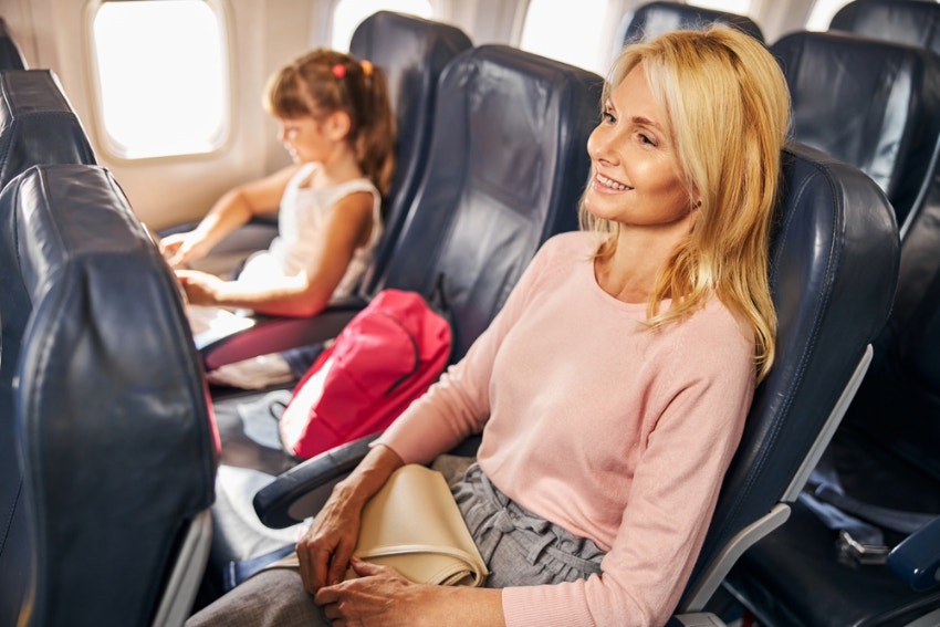 Airline Pilot's Speech To His Wife &amp;amp; Family On His Retirement Flight Leaves Passengers Teary-Eyed