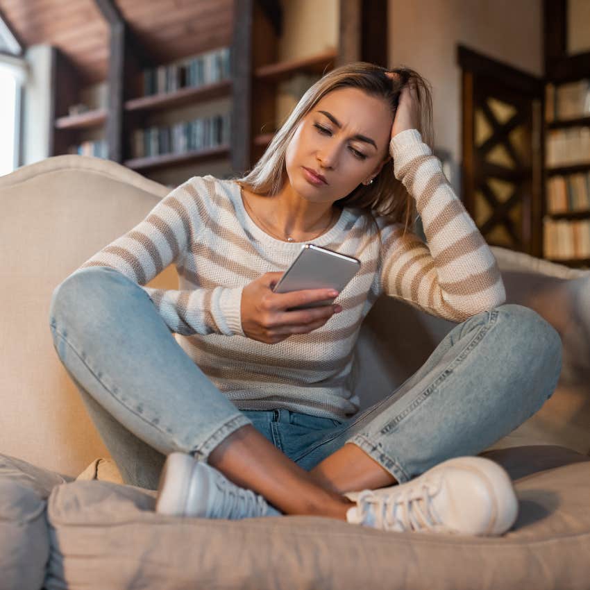 Woman Refuses To Seek Out Her Family's Christmas Plans After Her Mother Failed To Reach Out