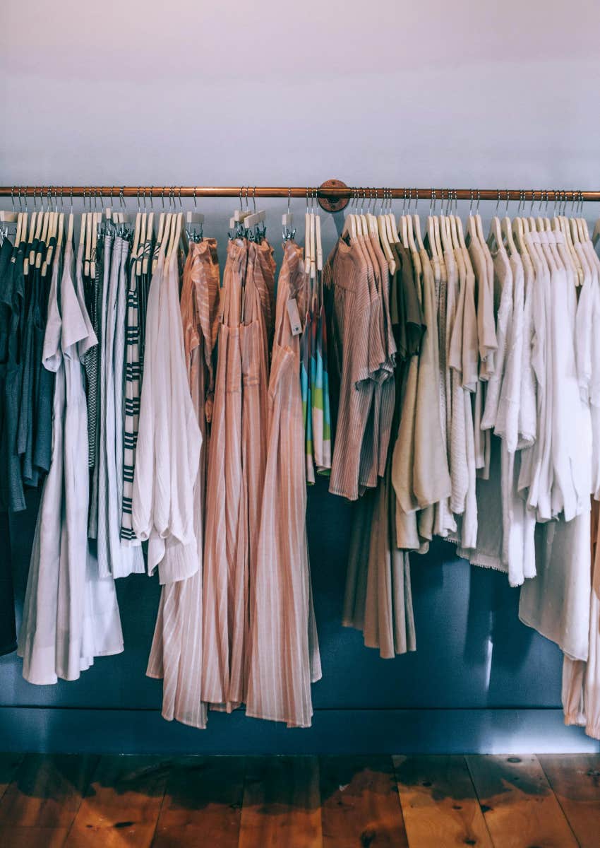 Woman's Great-Granddaughter Takes Her Shopping To Remind Her How Beautiful She Is