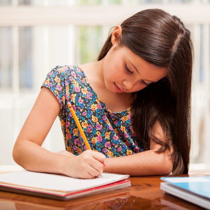 Homeschool Mom Criticized For Not Understanding Child's Phonics Lesson