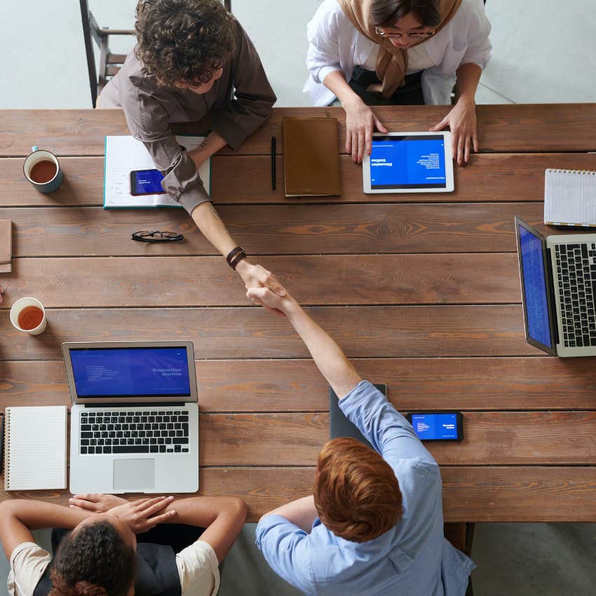 Man Describes How Responding To A Recruiter's Huge Salary Offer Ended Up Ruining His Life After His CEO Retaliated