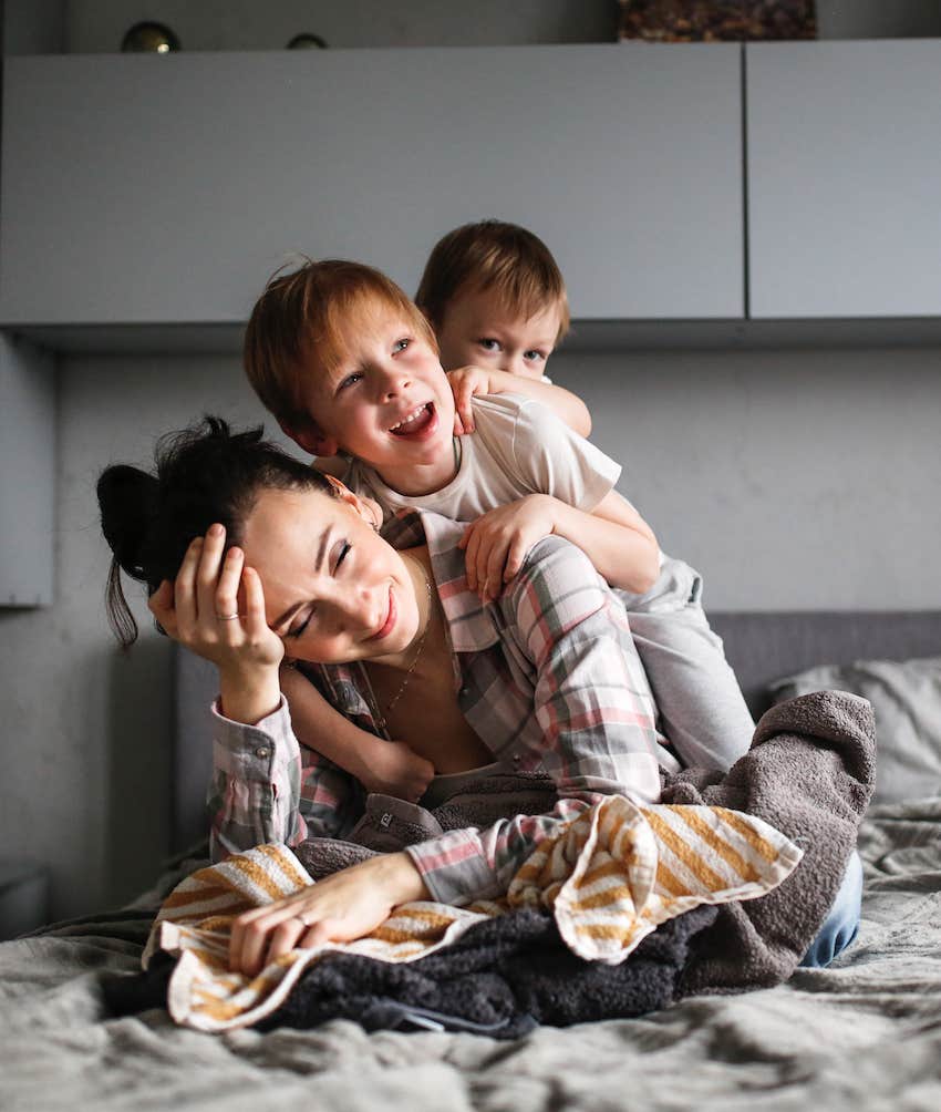 Mom being distracted by distracted kids