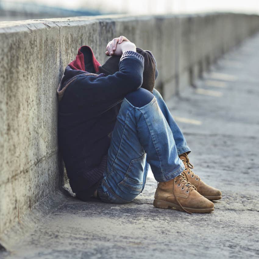 After A Boy Gets Kicked Out At 16 And Builds A Life On His Own, His Family Tries To Apologize 30 Years Later